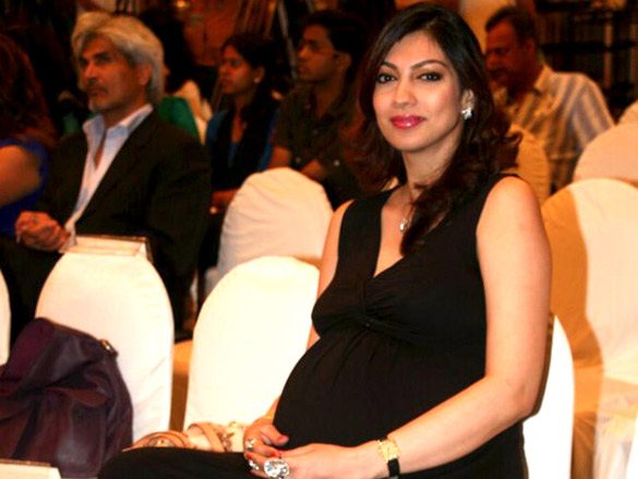 dia and yukta at gr8 music concert media meet 9