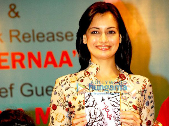 dia mirza cheers cpaa kids 5