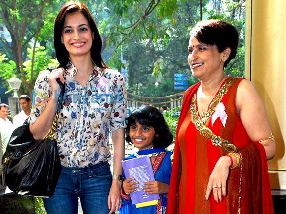 dia mirza cheers cpaa kids 10