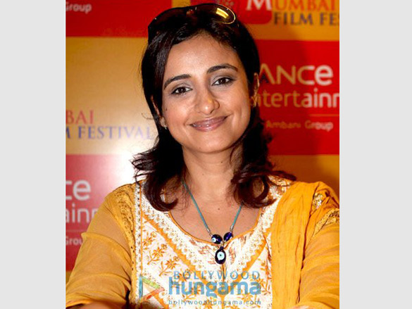 divya dutta at press conference of haat at mami festival 9