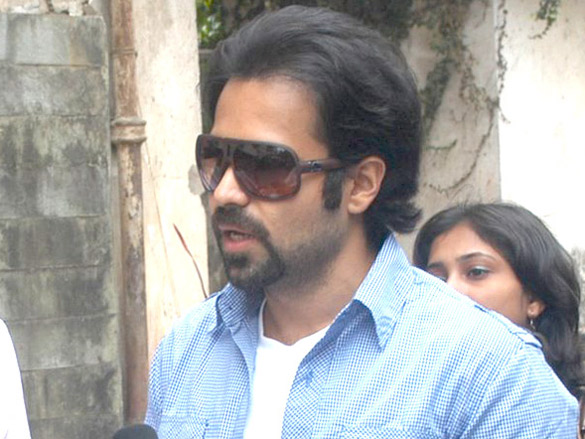 emraan clarifies on bandra flat issue 5