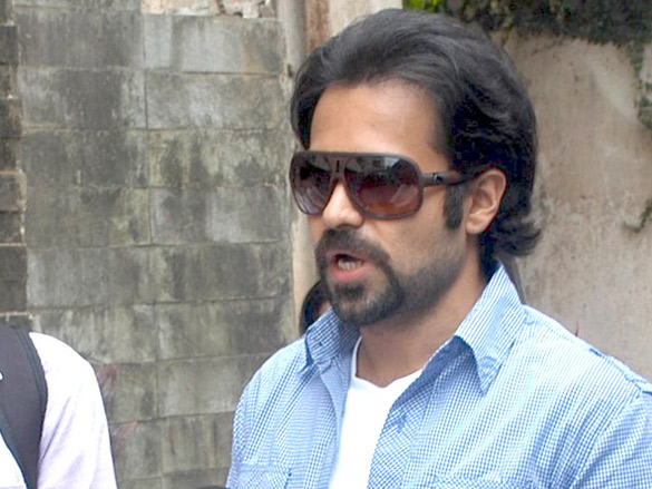 emraan clarifies on bandra flat issue 7