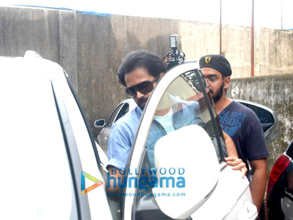 emraan clarifies on bandra flat issue 8