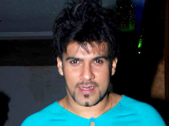 glamorous models at yuvraaj parashars birthday bash 4