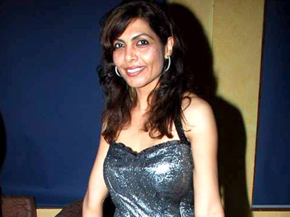 glamorous models at yuvraaj parashars birthday bash 13