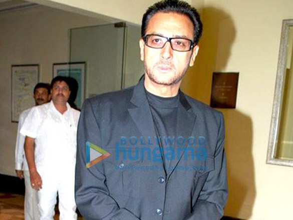 govindakoena and jackie at the mahurat of just love and lucky no 13 9