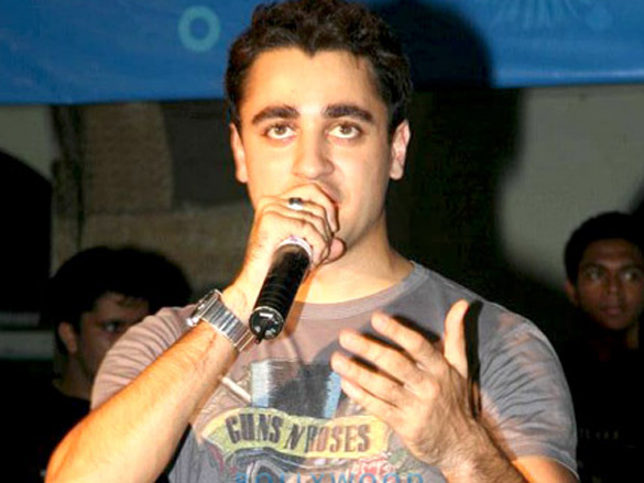 imran khan judges a dance contest at malhar fest 3