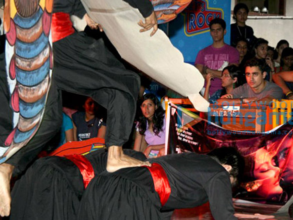 imran khan judges a dance contest at malhar fest 8