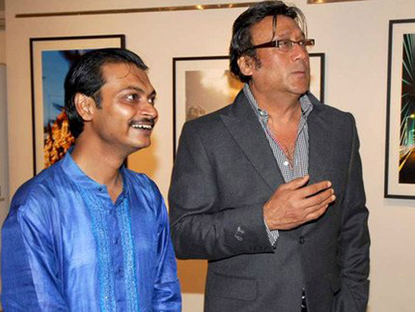 jackie shroff graces pratim banerjees art exhibition 2