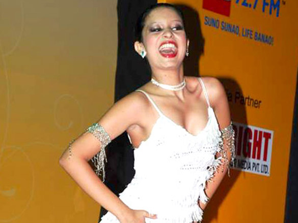 jackiegracy singh and anushka manchanda at kala ghoda festival 15