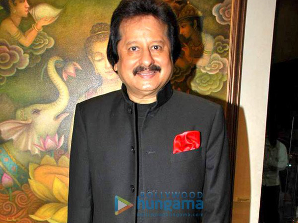 pankaj udhas inaugurates bratin khans exhibition 10