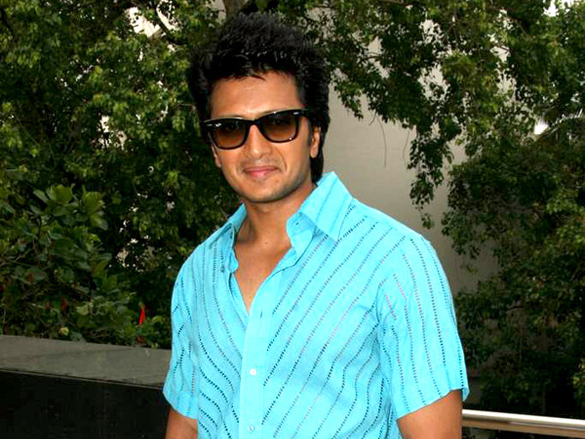 press meet of the film do knot disturb 13