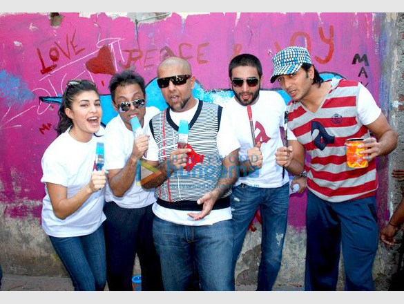 riteshjacqueline and sujoy ghosh paint aladin wall 3