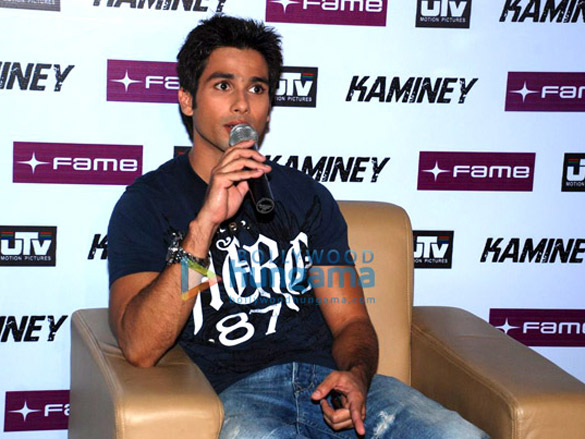 shahid kapoor at kaminey promotional event 5