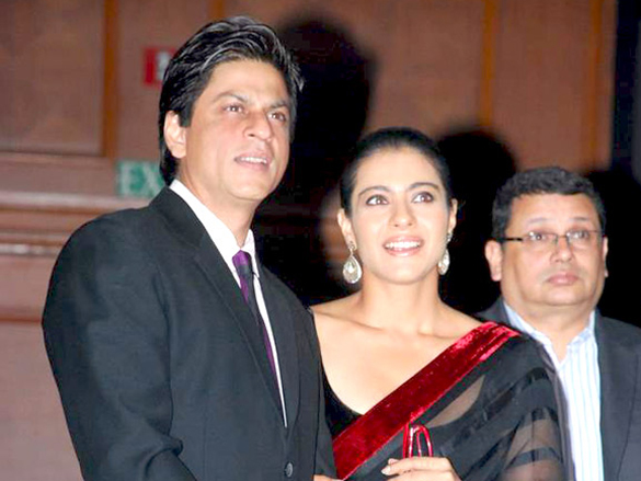 shahrukhkajol and karan unveil the first look of my name is khan 18