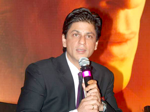 shahrukhkajol and karan unveil the first look of my name is khan 21