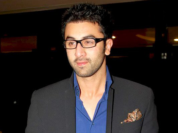 success party of ajab prem ki ghazab kahani 10
