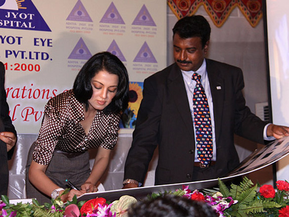 celina jaitly at aditya jyot eye hospital 5