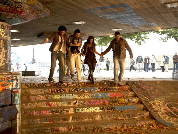 ajay devganasinrannvijay singhadithya roy kapoor
