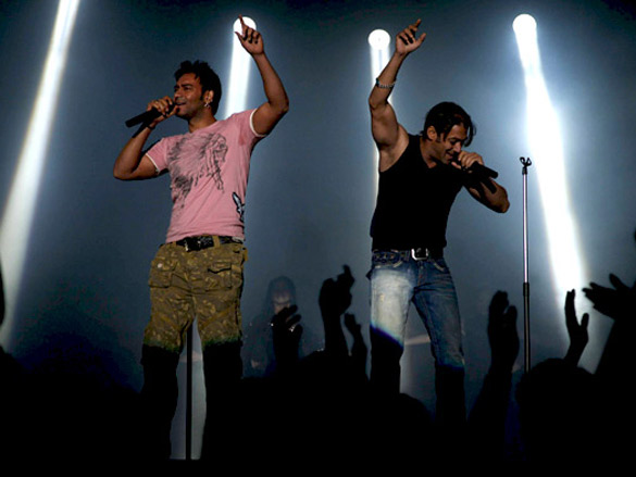 ajay devgansalman khan 8