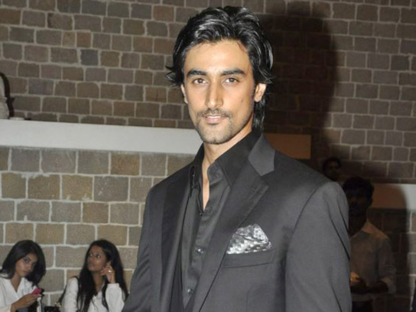 salman vivek shahid and sania grace femina miss india 2010 contest 11