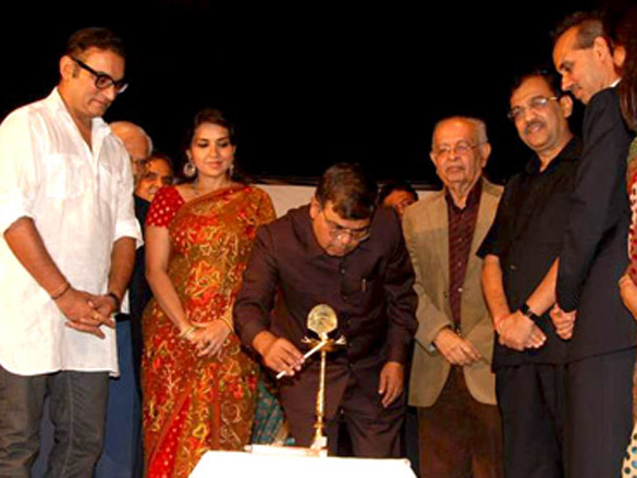 sonu sood omi and abhijeet at giants fund raiser 3