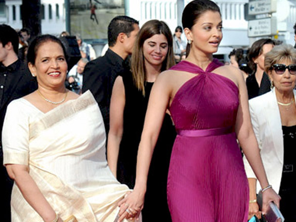 aishwarya rai bachchan attends the il gattopardo premiere held at the palais des festivals during the 63rd annual international cannes film festival 6
