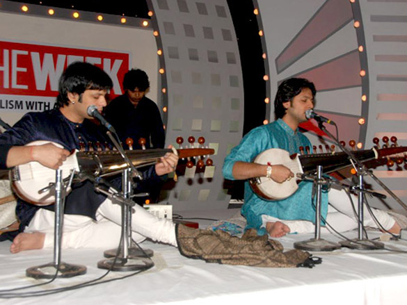 amaan and ayaan ali perform at the week man of the year award 6