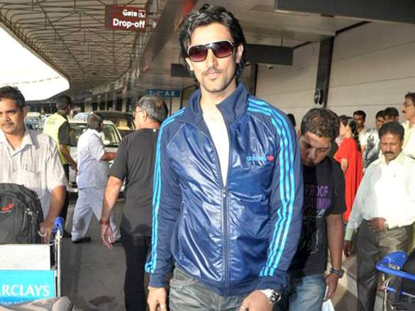 sanjay dutt and other stars leave for iifa sri lanka 22