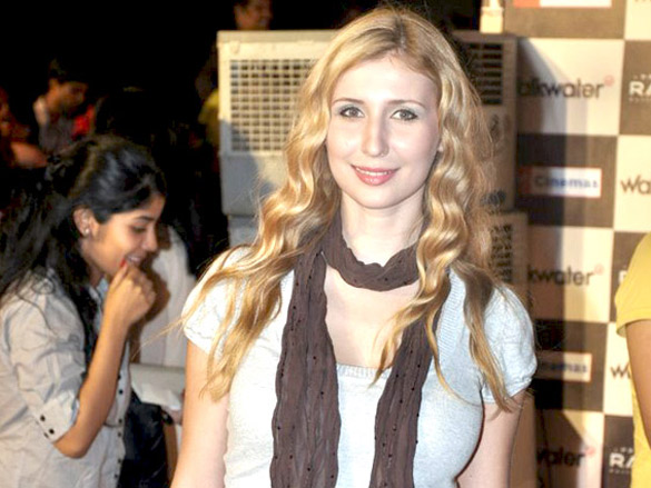 premiere of raajneeti 21