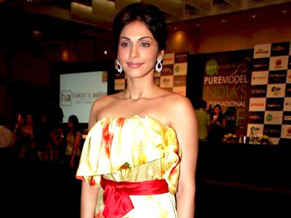 eesha koppikhar at the launch of indias international face 2010 8