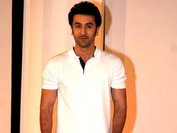 ranbir kapoor endorses nissan motors 11