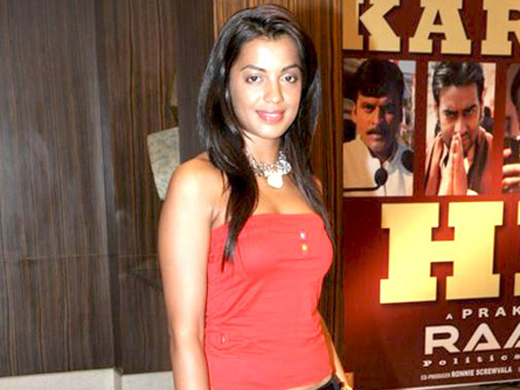 ranbir arjun amrita and mugdha grace raajneeti success bash 28