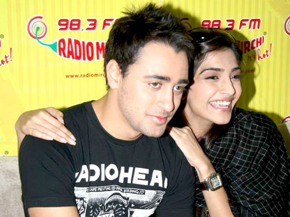 promotion of i hate luv storys at radio mirchi 98 3 fm 6