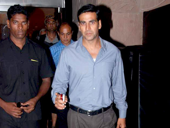 akshay kumar spotted in his khatta meetha film outfit 2