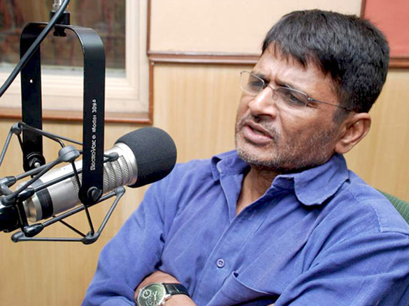 raghuveer yadav promotes peepli live on radio city 91 1 fm 6