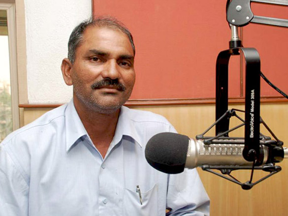 raghuveer yadav promotes peepli live on radio city 91 1 fm 9