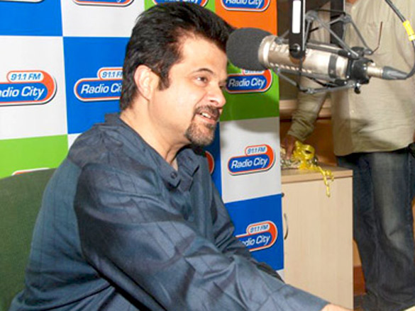 anil kapoor promotes aisha at radio city 91 1 fm 3