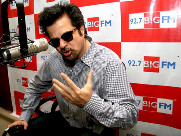 anil kapoor on 92 7 big fm to promote his latest home production aisha 5