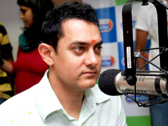 aamir khan promotes peepli live on radio city 91 1 fm 2