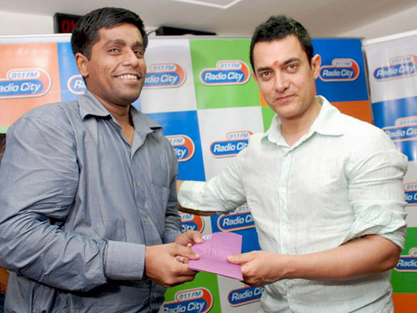 aamir khan promotes peepli live on radio city 91 1 fm 10