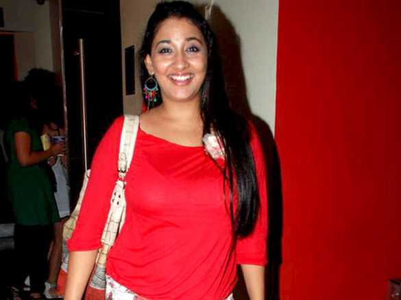 sonam kapoor and aisha team at twilight eclipse premiere 21