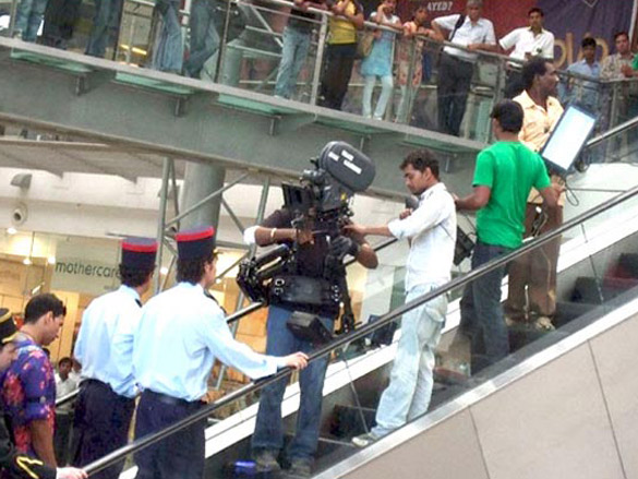 on the sets of tees maar khan 2