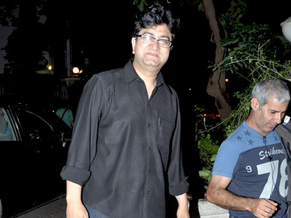 deepika padukone and siddharth mallya grace peepli lives screening 8