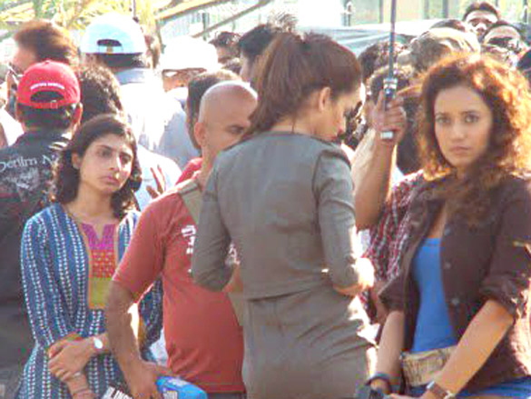on the sets of knock out 7