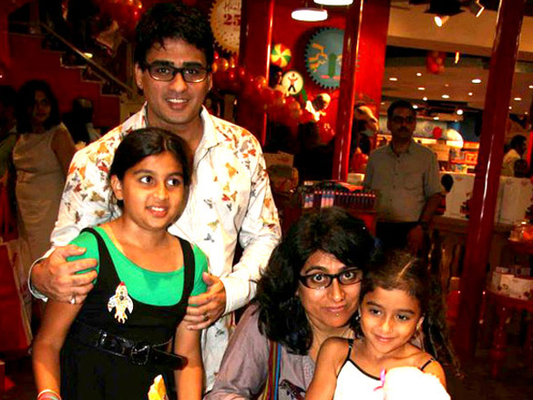 celebs gracing hamleys toy store launch 10