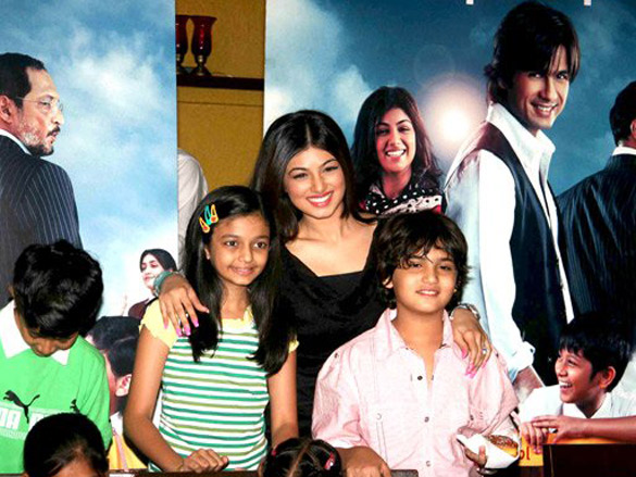 shahid and ayesha promote paathshaala 4