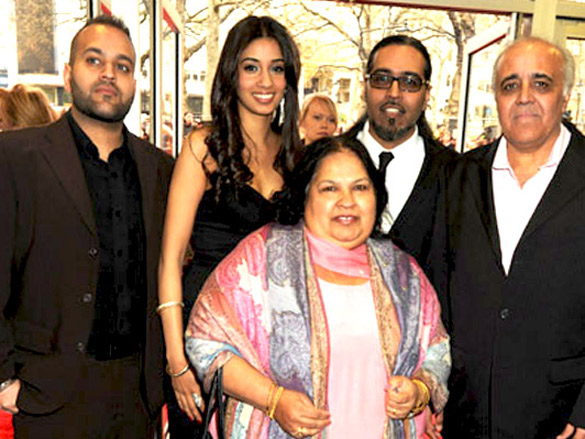 premiere of its a wonderful after life in u k 21