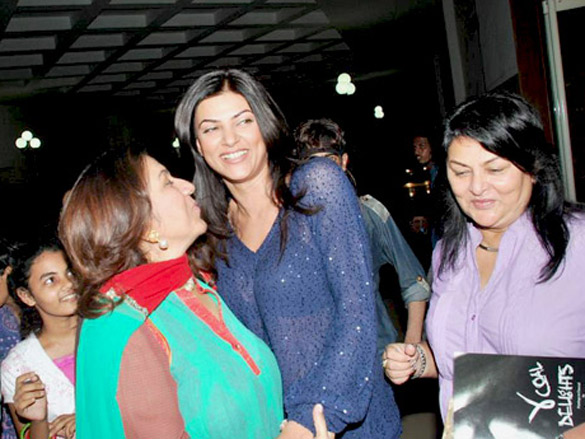 sushmita sen launches charcoal exhibition by gautam patole 12