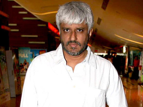 sanaa dhadli launched in bollywood with bloody d movie 9